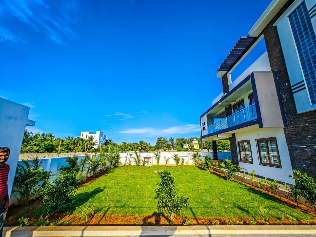 Rini Resort Chennai Exterior photo