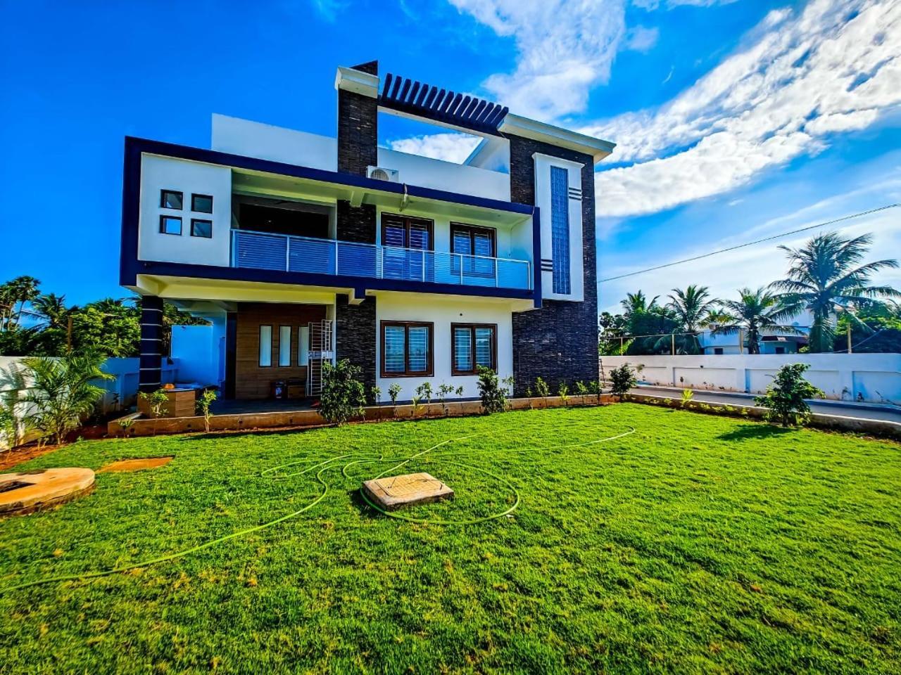 Rini Resort Chennai Exterior photo
